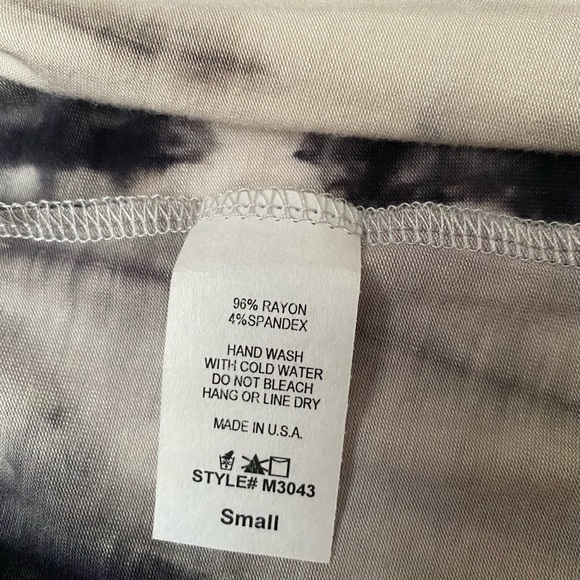 Yj Open Drape Front Cardigan Tie Dye Hi- low very stretchy women’s size Small - Picture 10 of 10